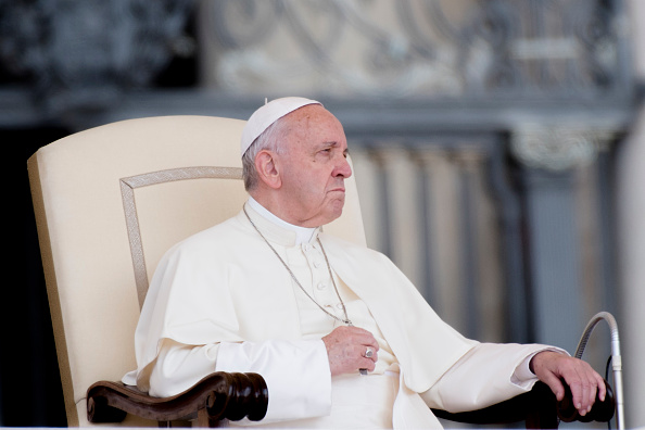 Obispos chilenos llamados al Vaticano vuelven a reunirse con el papa
