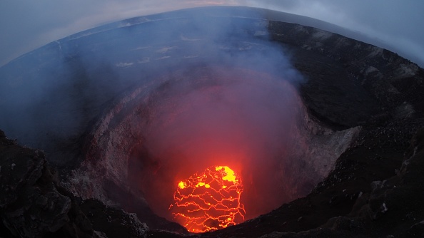 Alertan que volcán Kilauea podría tener erupción explosiva