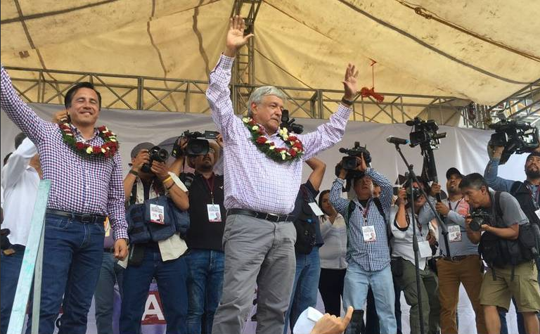 López Obrador envía mensaje del 10 de mayo y otro al INE