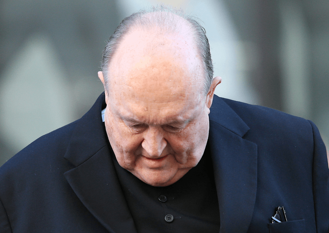 Hallan culpable a arzobispo australiano por encubrir pederastia