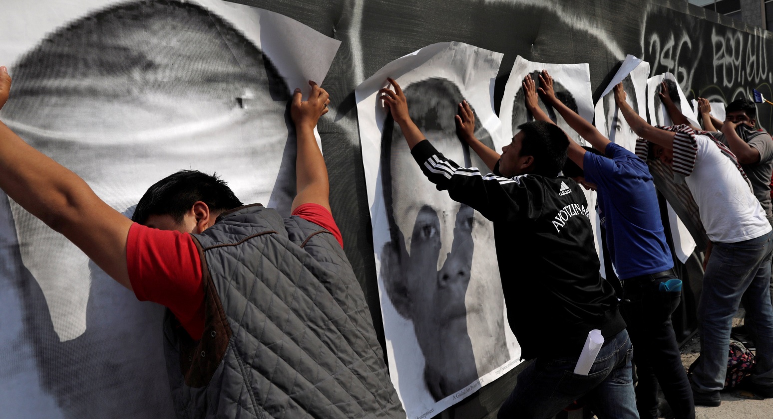 México reafirma compromiso para esclarecer caso Ayotzinapa