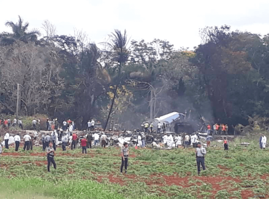 Tres supervivientes en el accidente de avión en Cuba