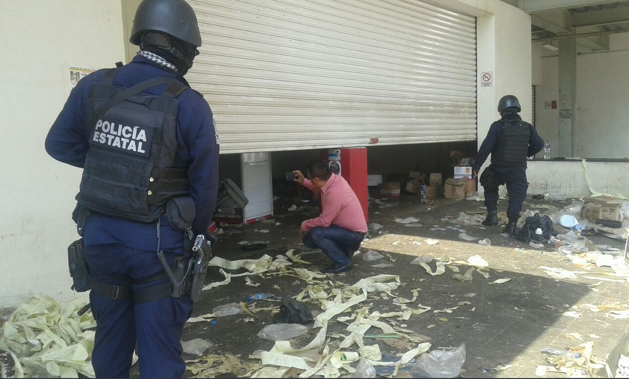 Continúan cerrados los negocios saqueados en Arcelia, Guerrero