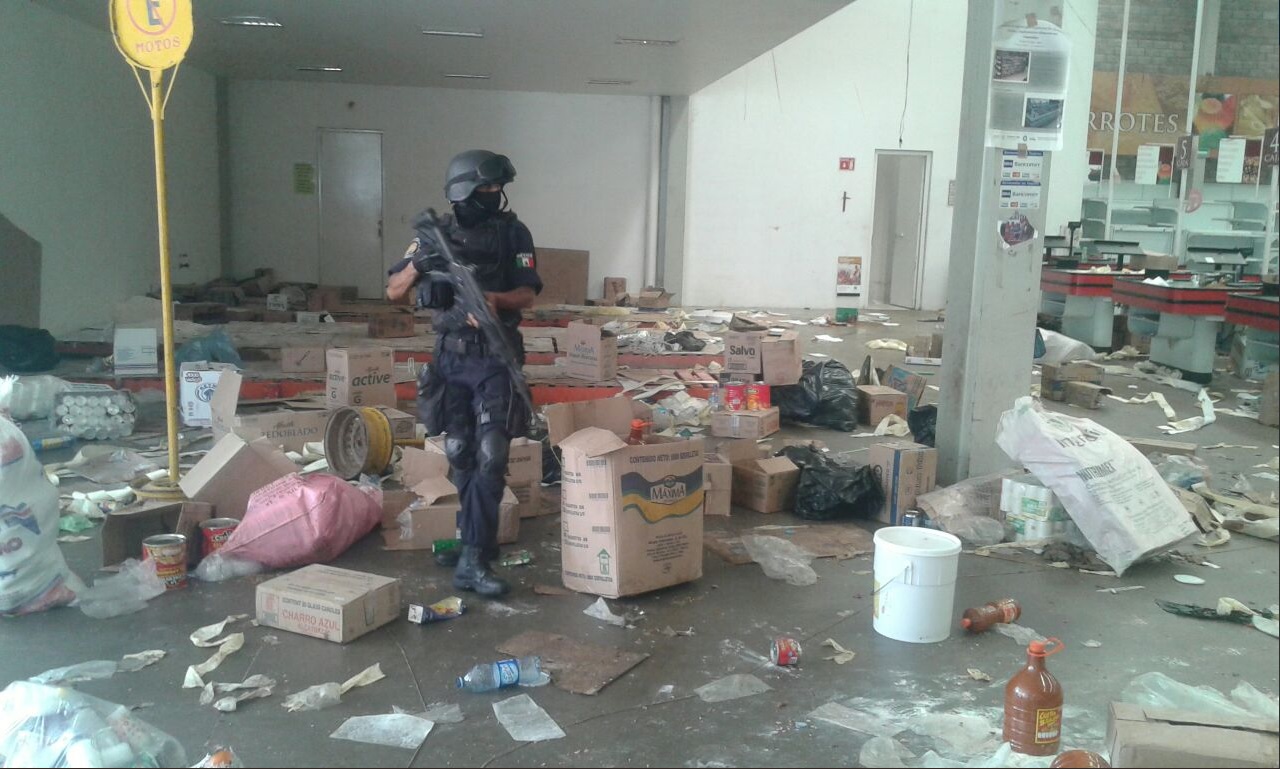 Continúan cerrados los negocios saqueados en Arcelia, Guerrero