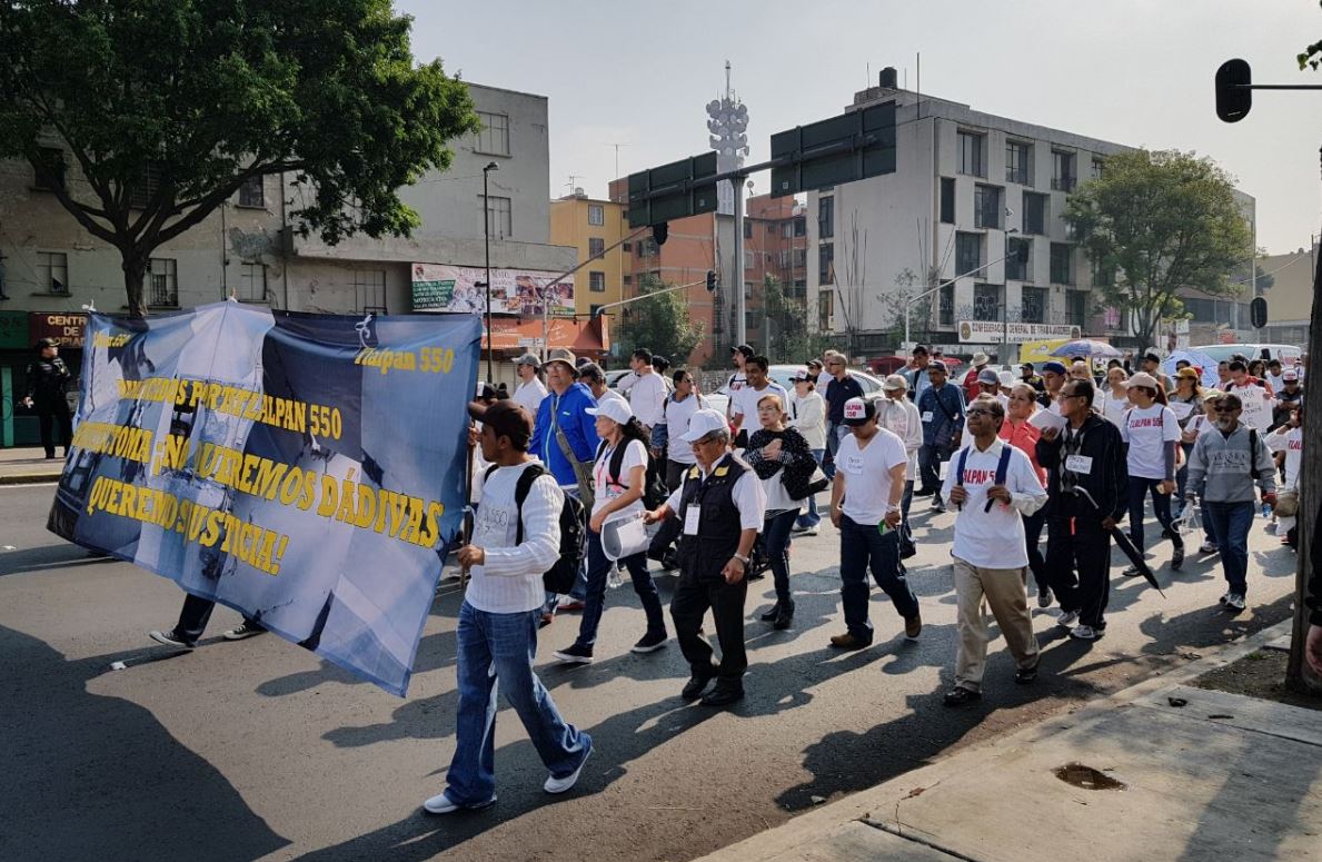 Damnificados del sismo del 19S marchan en Tlalpan, CDMX; se dirigen al Zócalo