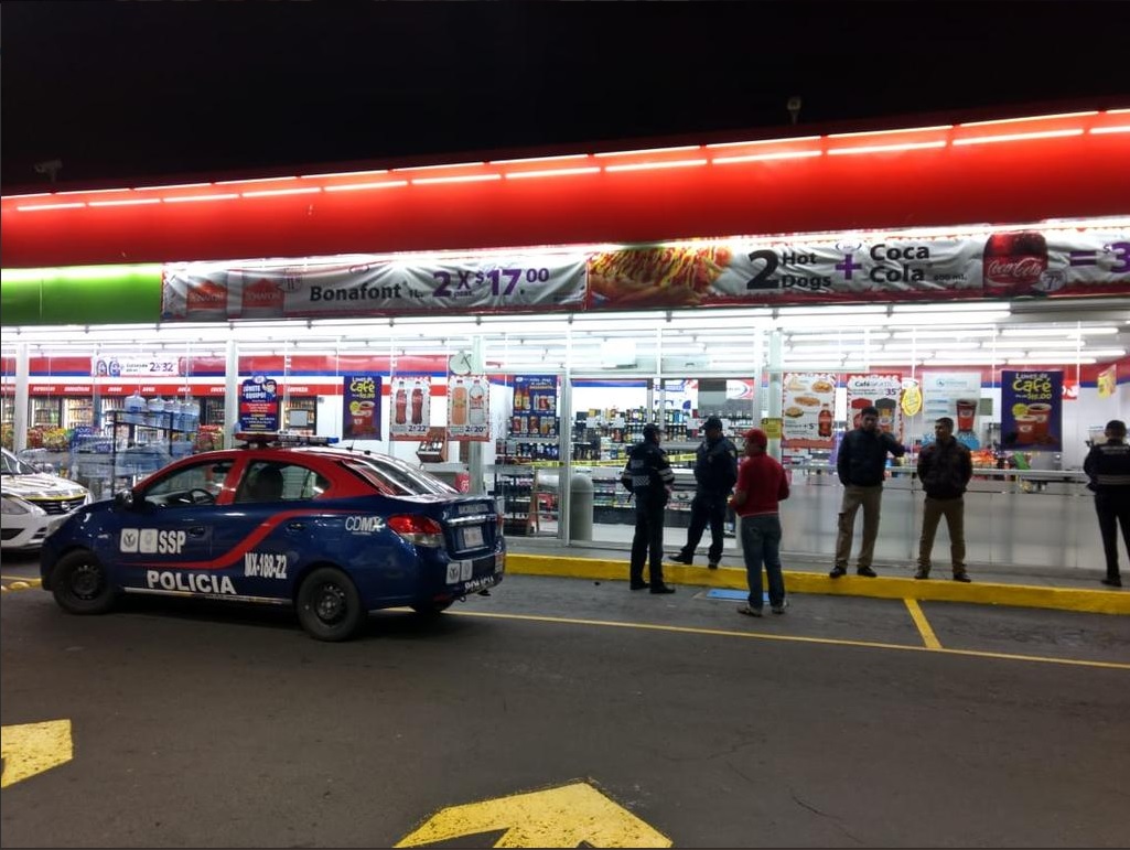 Delincuentes se llevan cajero automático en Periférico Sur, CDMX