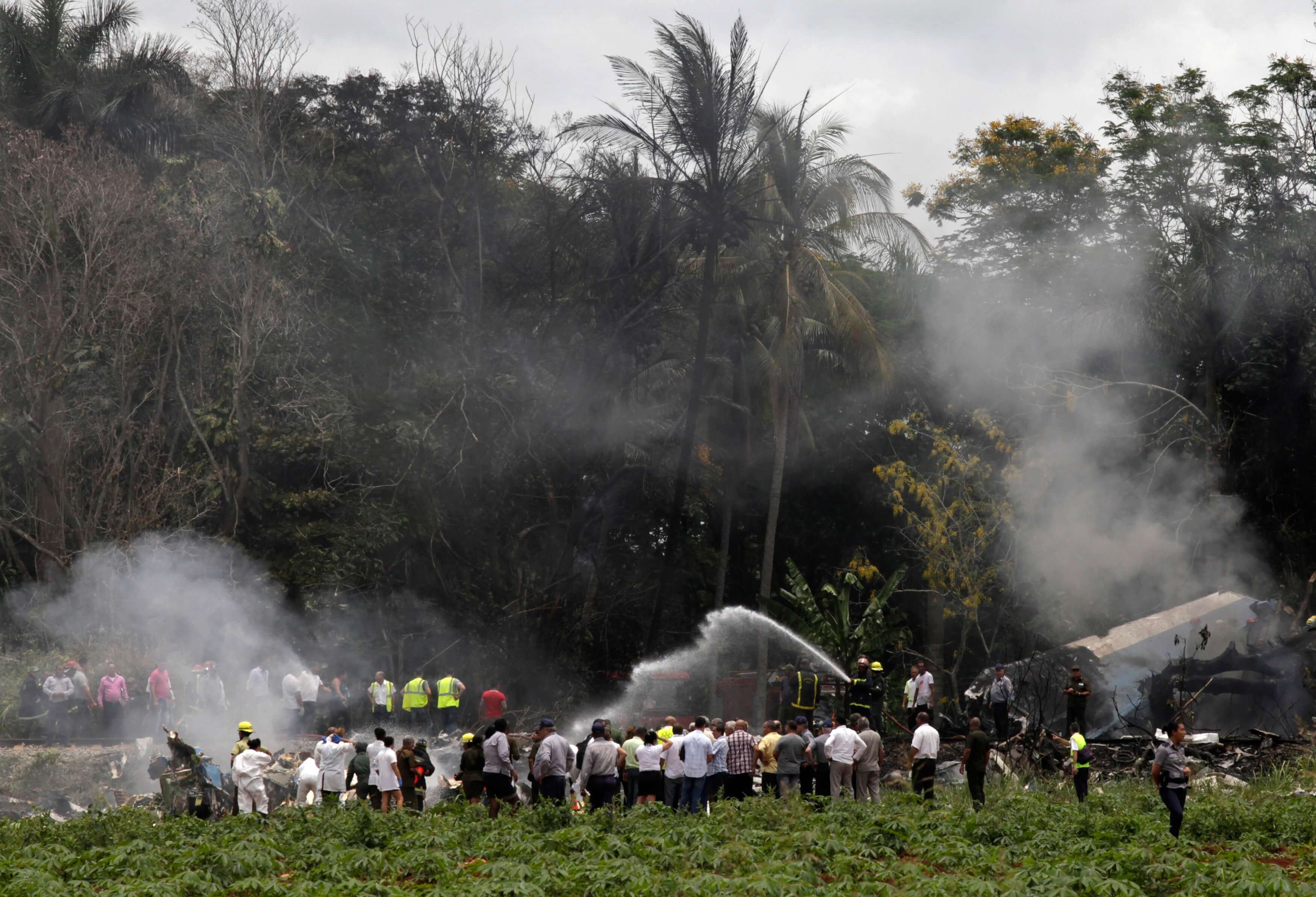 Cancillería activa protocolos de emergencia tras desplome de avión en Cuba