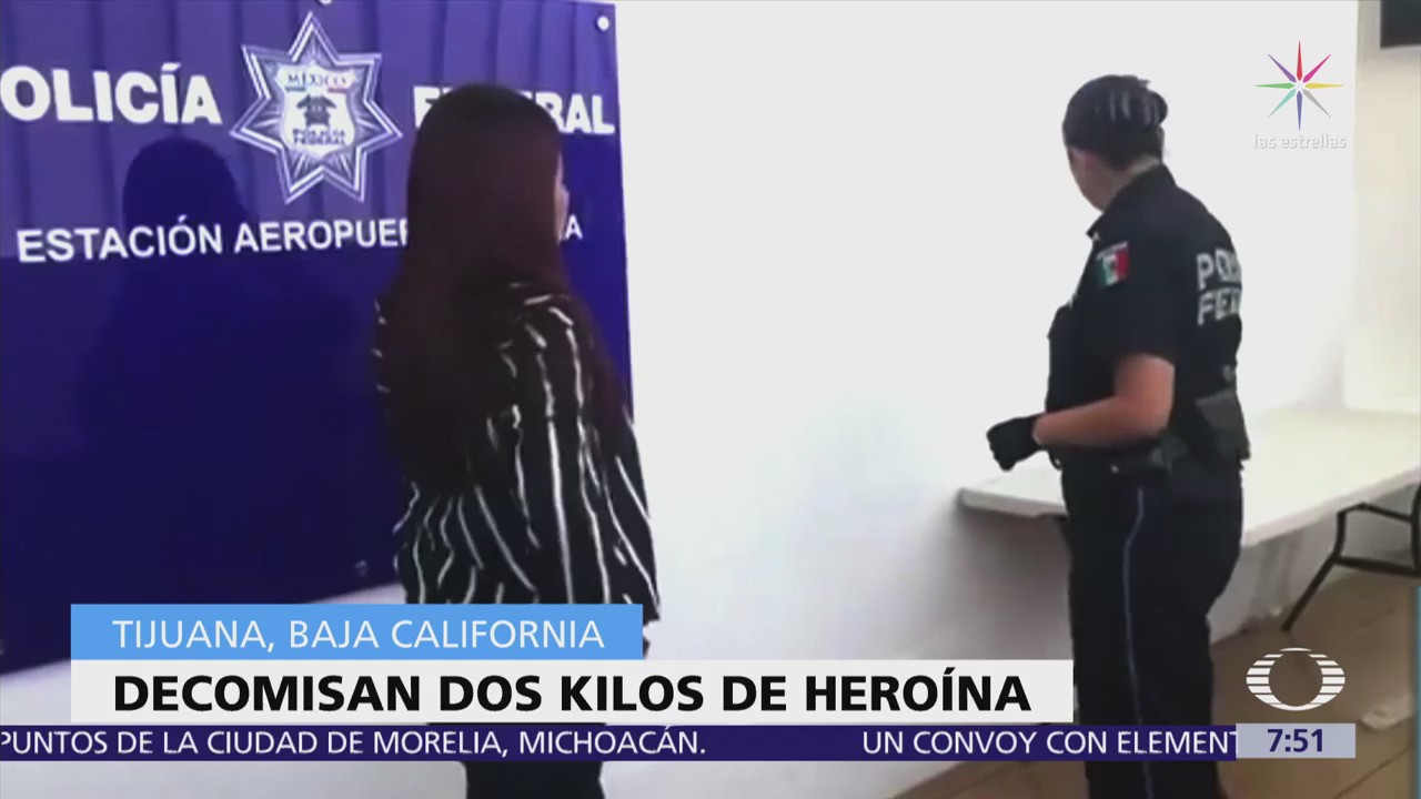 Detienen a mujeres en aeropuerto de Tijuana, con droga escondida en los pantalones