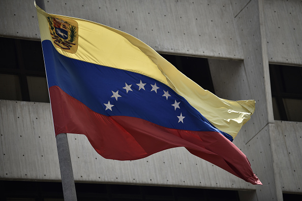 Estados Unidos expulsa diplomáticos venezolanos Maduro