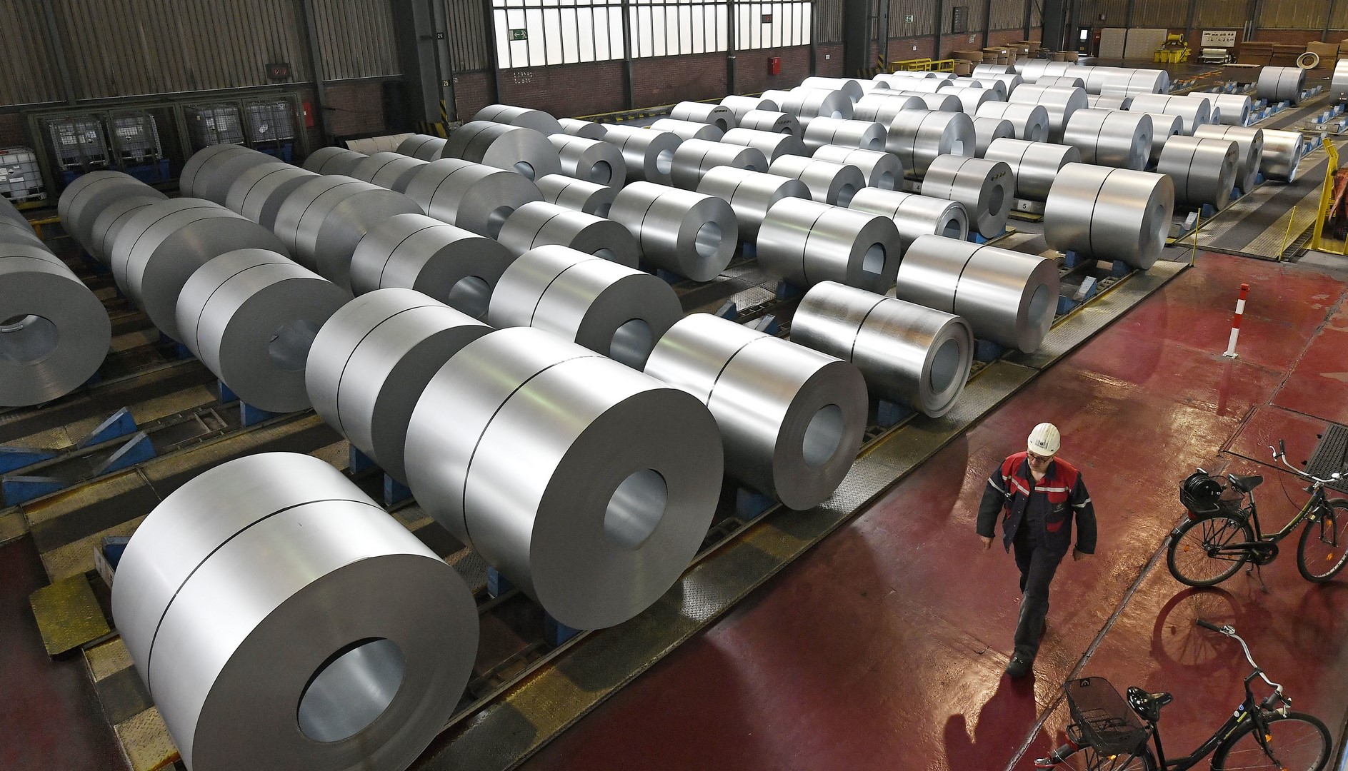 EU impone aranceles al acero y aluminio de UE, Canadá y México