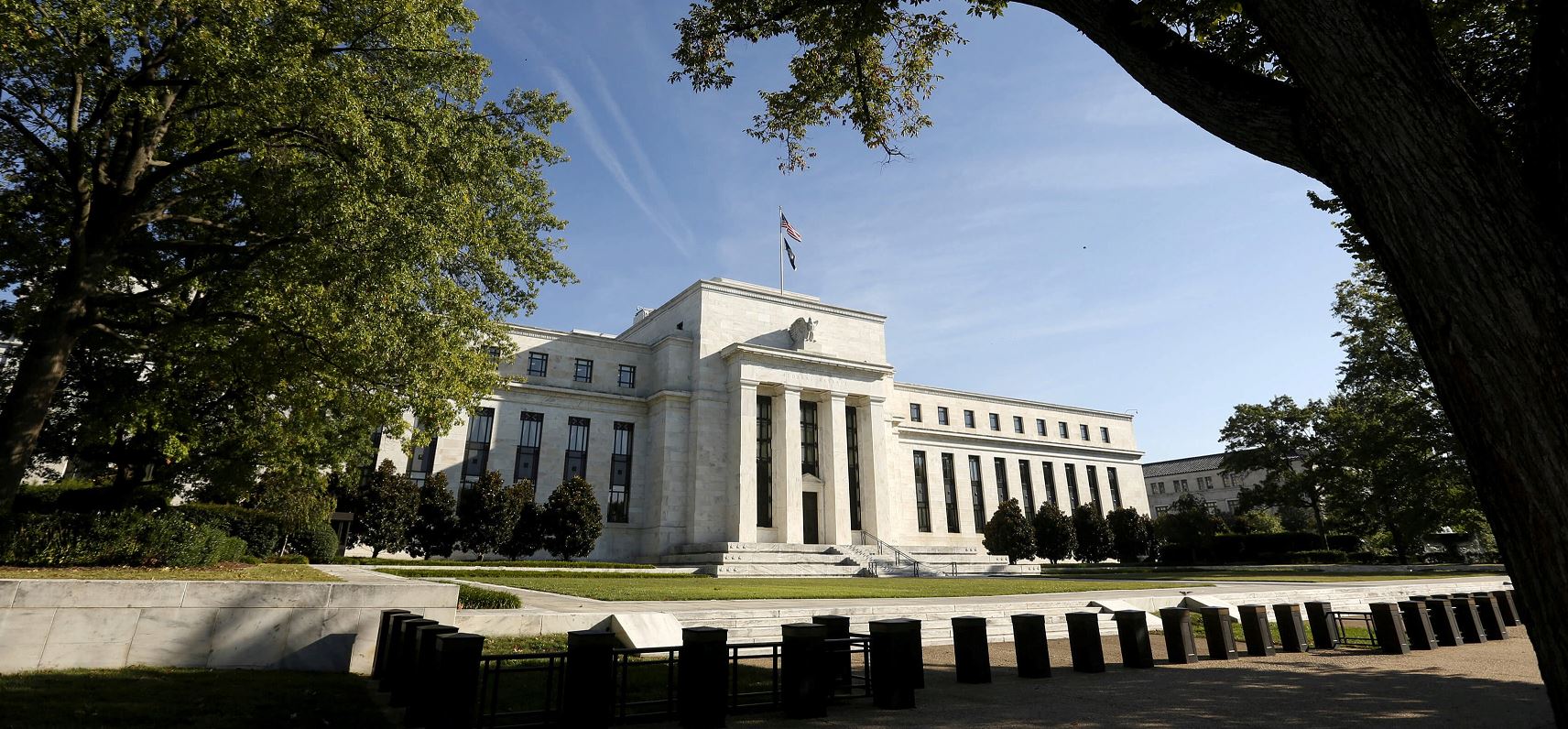 Minutas de Fed indican posible aumento de tasas de interés