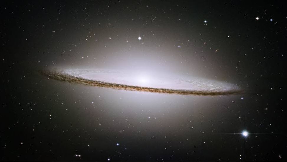 NASA revela fotografía de la galaxia Sombrero