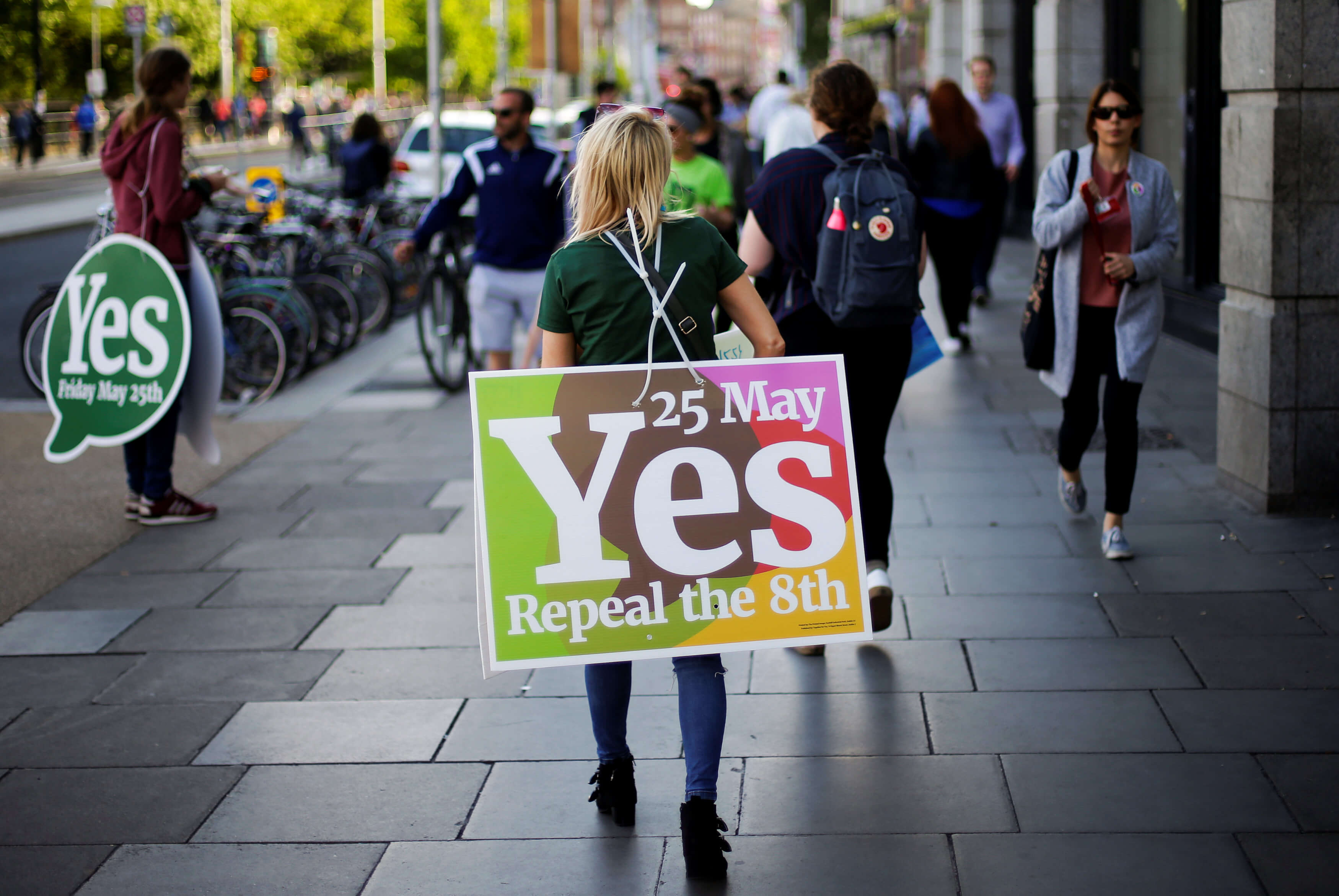 Gana sí referéndum aborto Irlanda sondeos