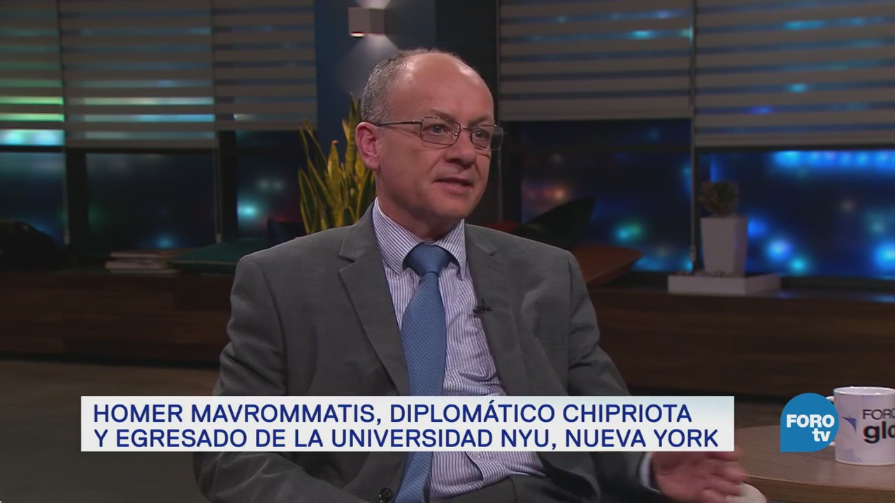Genaro Lozano entrevista a Homer Mavrommatis