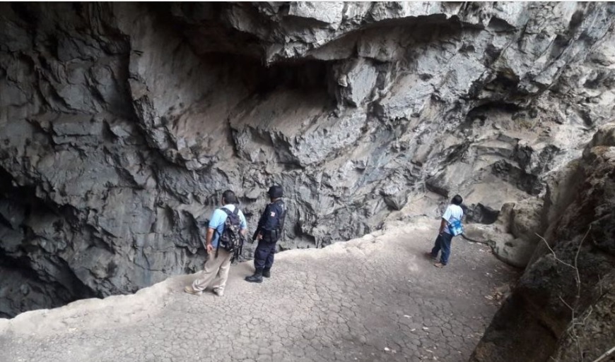 Rescatan segundo cuerpo de excursionistas en las Grutas de Cacahuamilpa