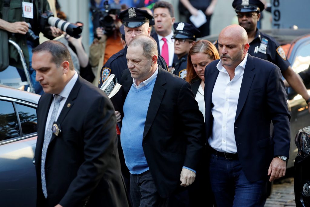 Harvey Weinstein se entrega a la Policía de Nueva York