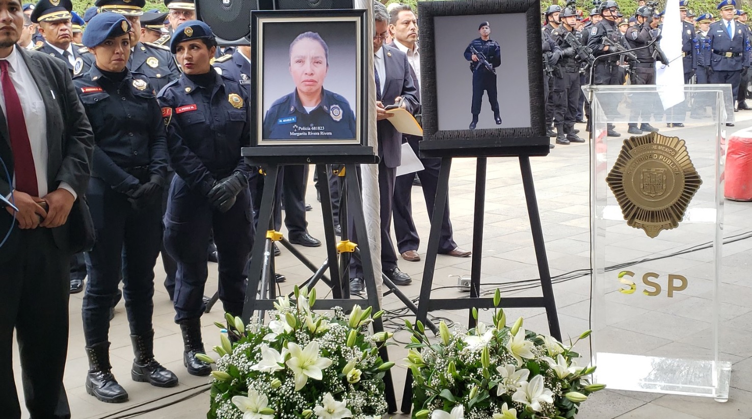 Rinden honores a 2 policías de la CDMX caídos en cumplimiento de su deber