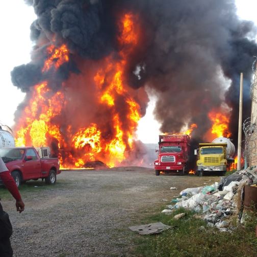 Se registra incendio en predio donde se almacenaba hidrocarburo en Jalisco