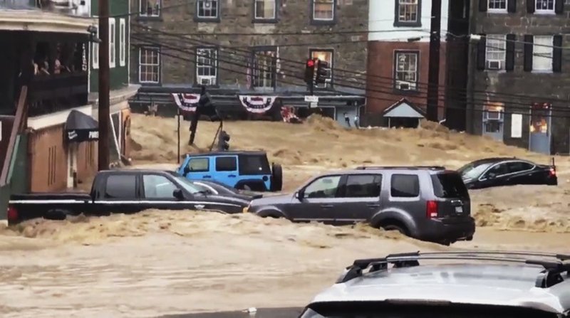 Inundaciones en Maryland dejan un desaparecido y daños