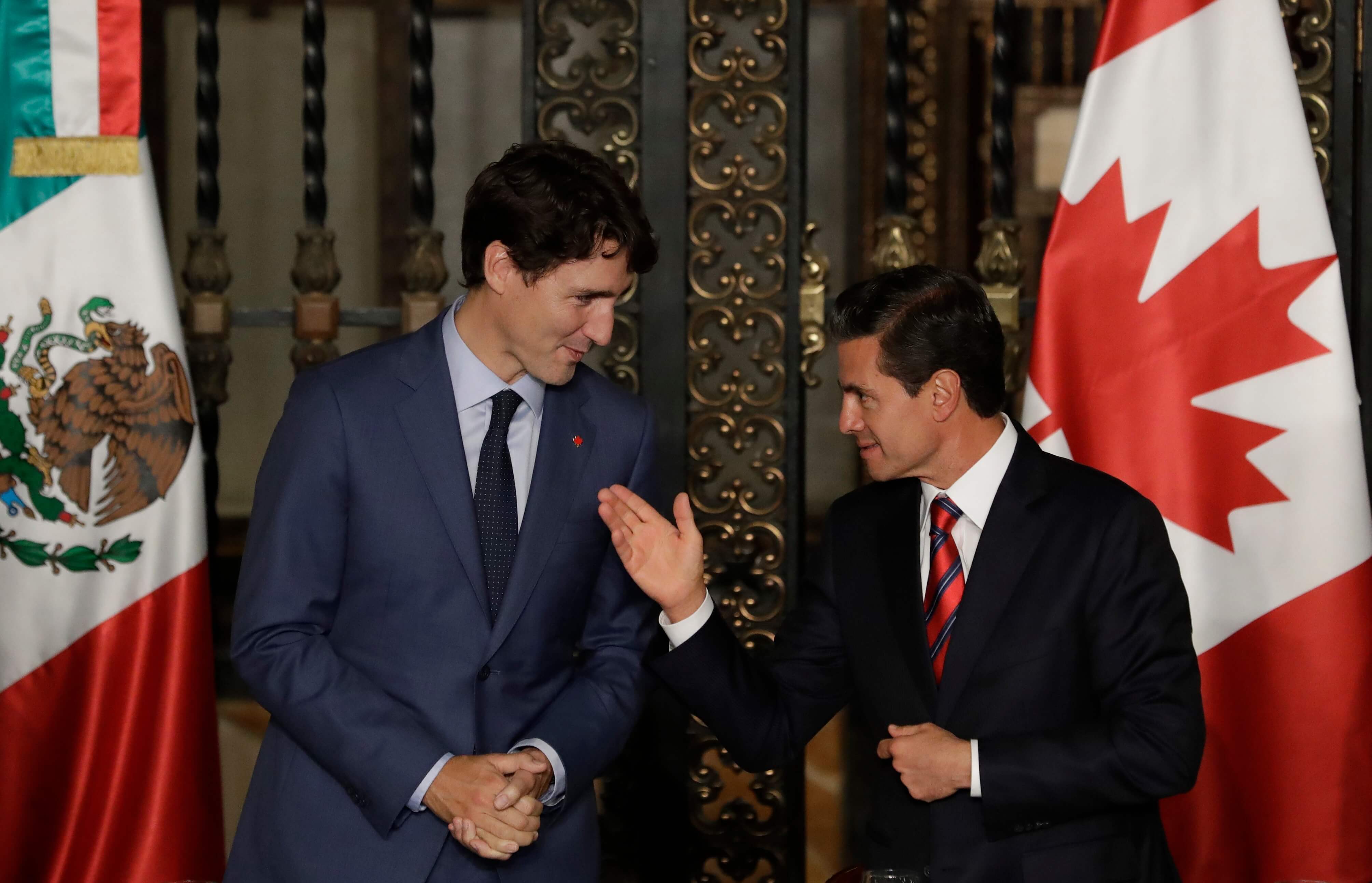 Enrique Peña Nieto y Justin Trudeau dialogan sobre tratados comerciales