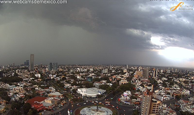 Lluvia intensa afecta Guadalajara y el municipio de Zapopan