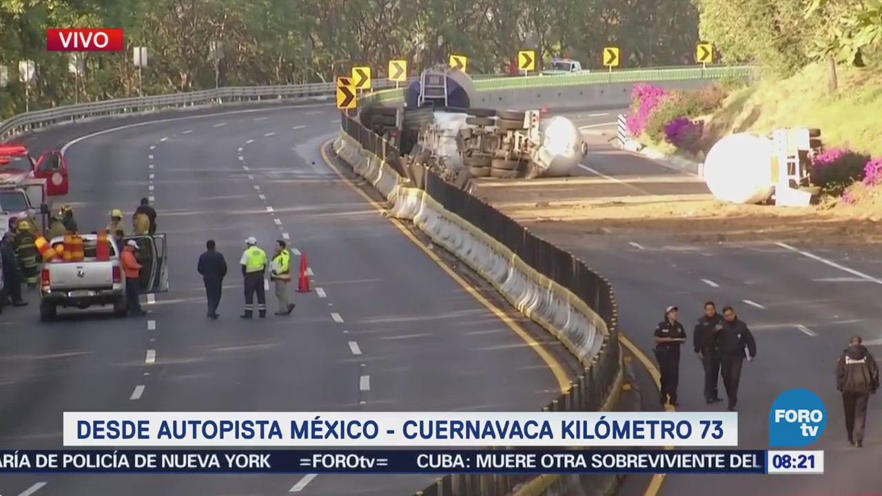Mantienen cordón de seguridad accidente autopista Cuernavaca