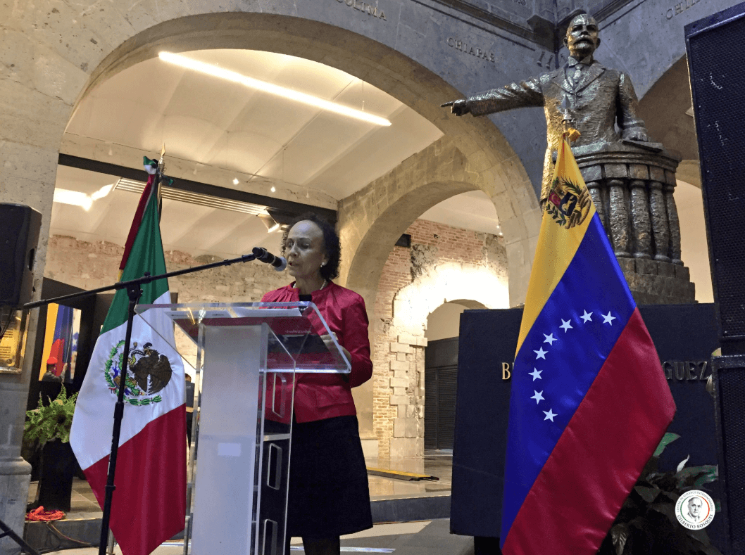 Cancillería cita a embajadora de Venezuela Lourdes Urbaneja