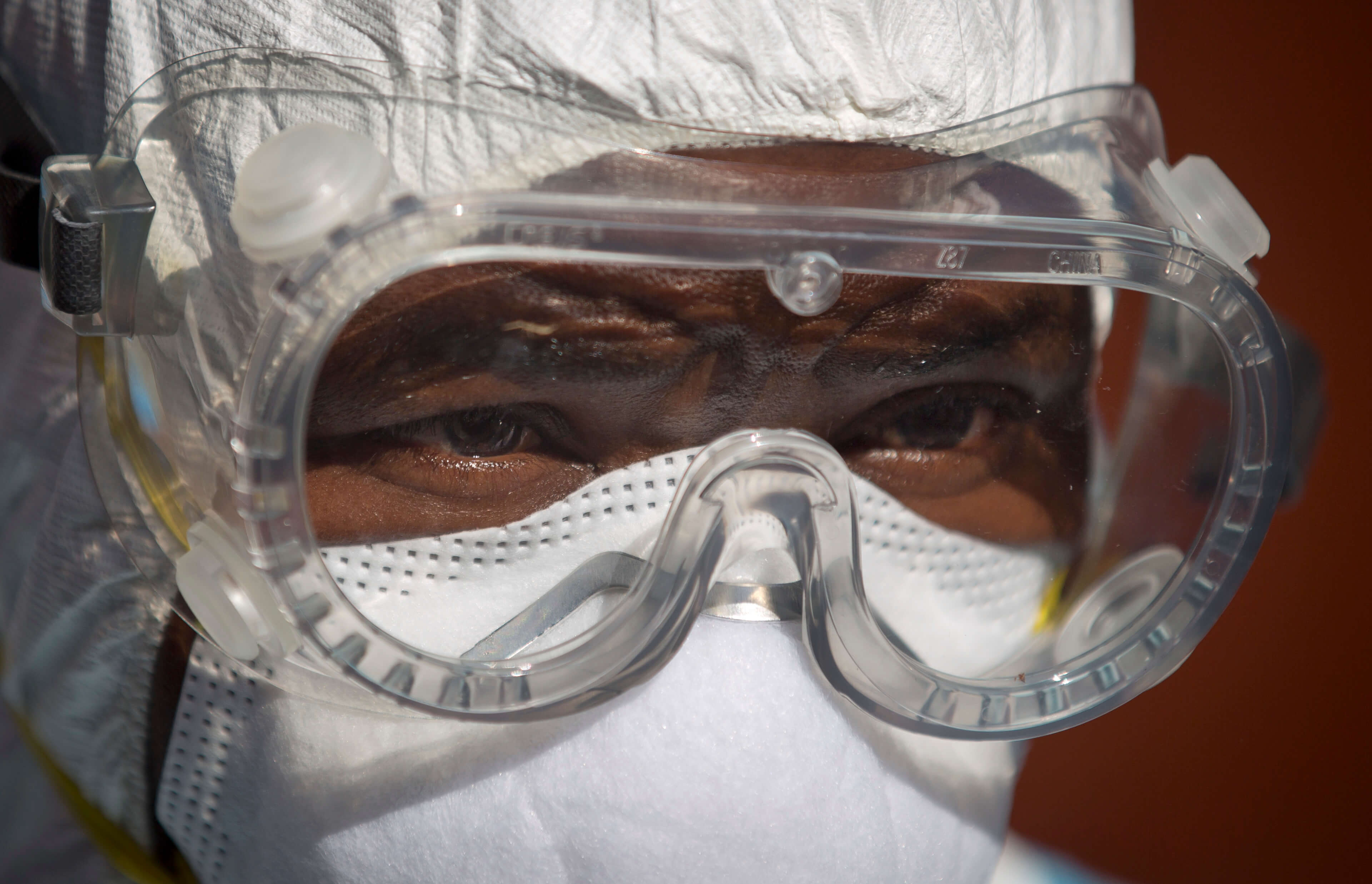 Kenia refuerza control en aeropuertos para evitar entrada del ébola desde Congo