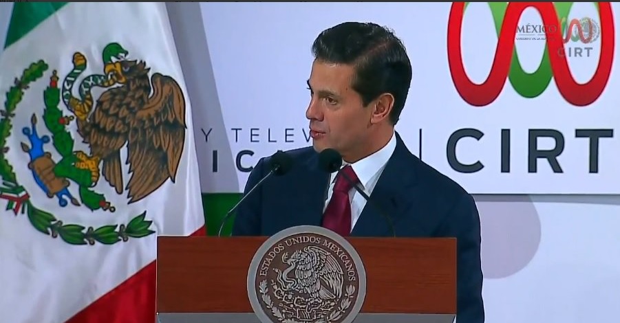 Peña Nieto participa en la Semana Nacional de Radio y Televisión