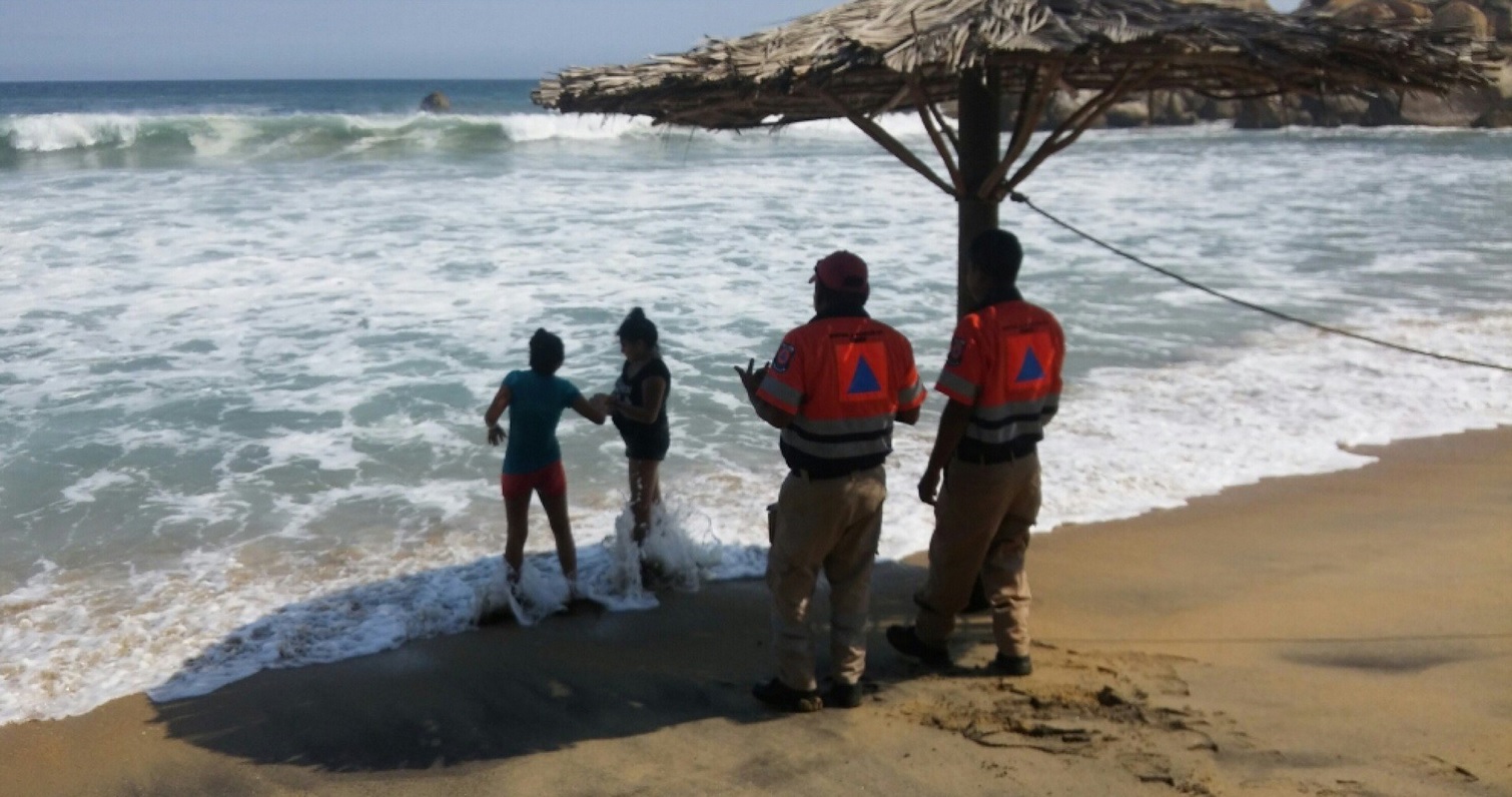 Continúa la alerta preventiva por mar de fondo en Acapulco Guerrero