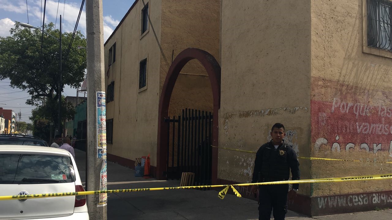 Asesinan a hombre en vecindad de colonia Morelos