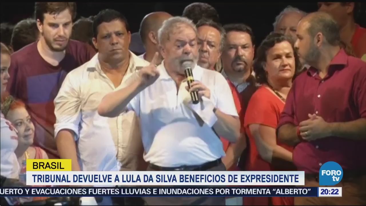 Restituyen beneficios presidenciales a Lula da