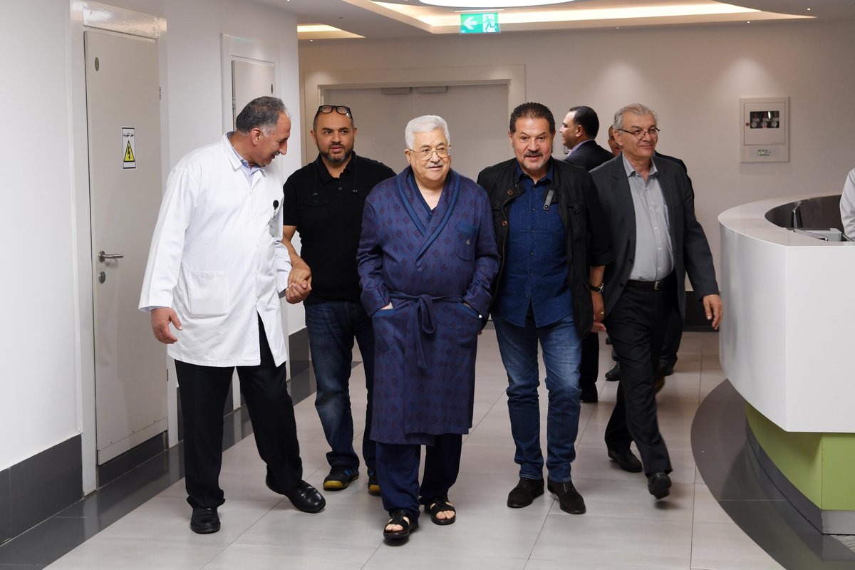 Revelan que presidente palestino Mahmud Abbas tiene neumonía
