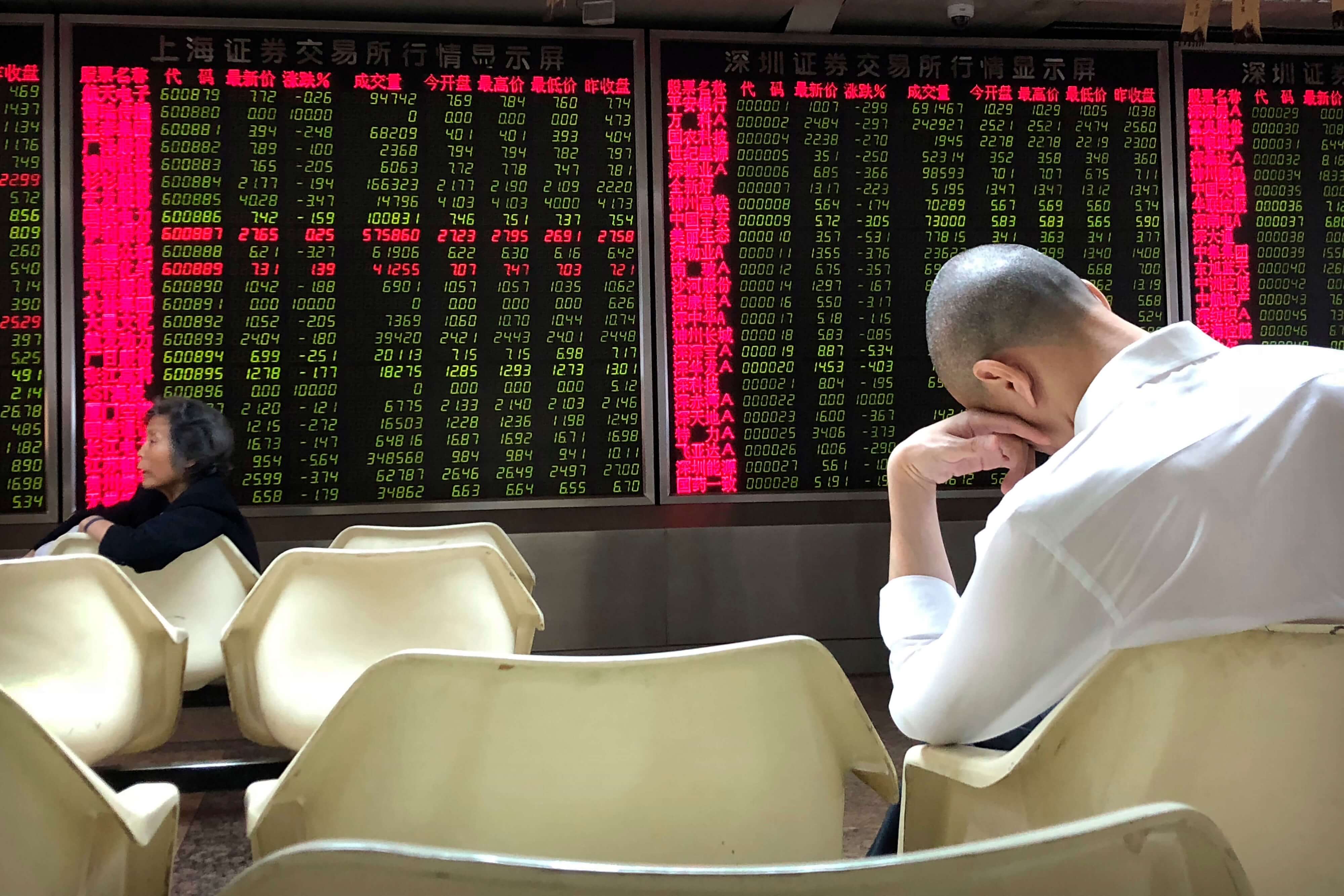 Bolsas de Tokio y Shanghái pierden, reanuda guerra comercial