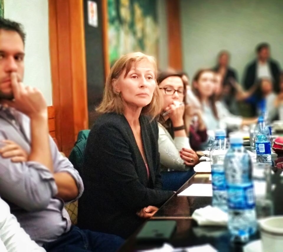 Tatiana Clouthier presenta el proyecto económico de López Obrador