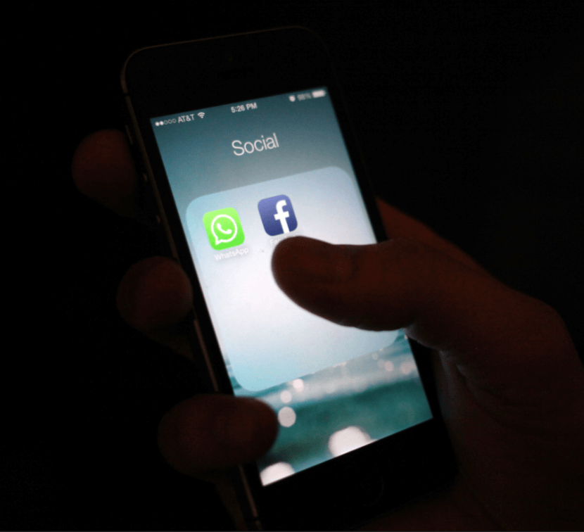 Facebook justifica el uso datos de Whatsapp