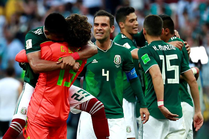 Peña Nieto felicita a la selección por triunfo en el Mundial