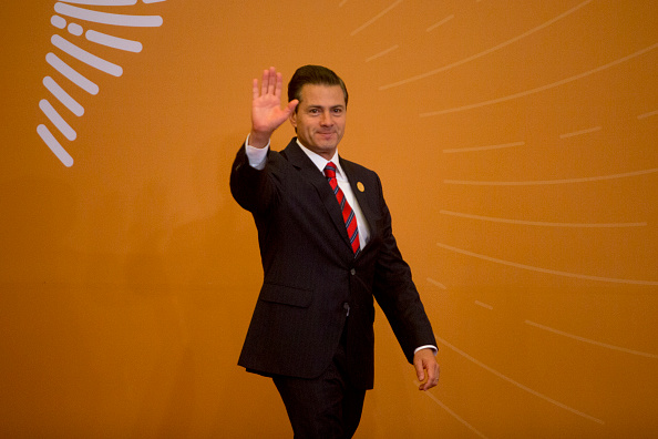 Peña Nieto felicita a Sánchez y destaca relación de México y España