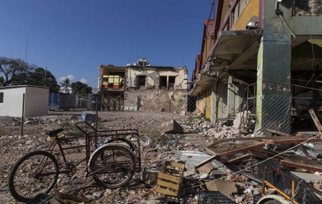 Familiares de víctimas de sismo en Chiapas reciben pensión vitalicia