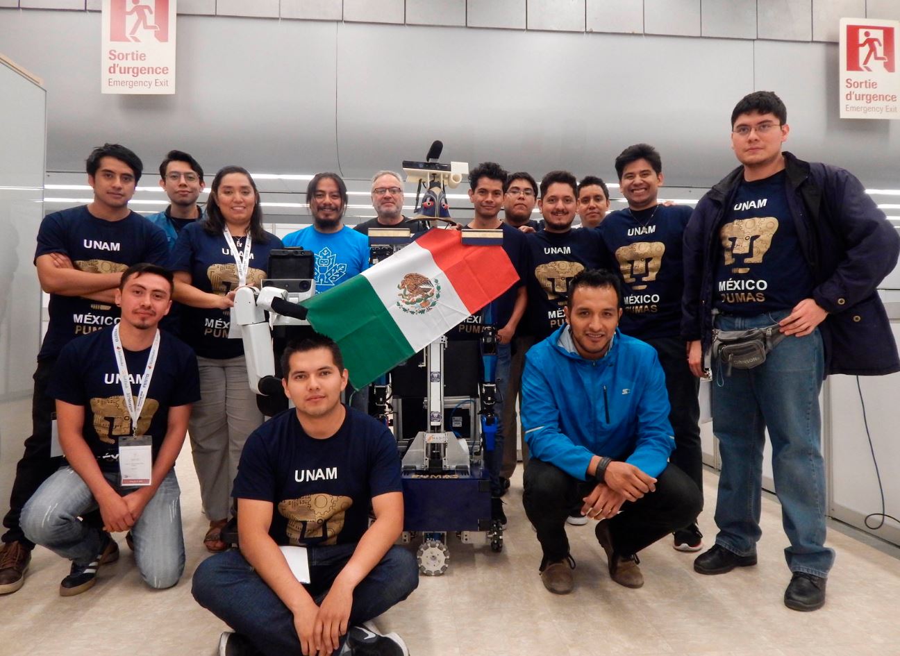 Alumnos de la UNAM ganan segundo lugar en Robocup 2018