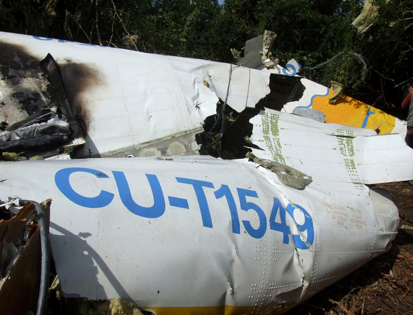 Analizan en EU cajas negras del avión accidentado en Cuba