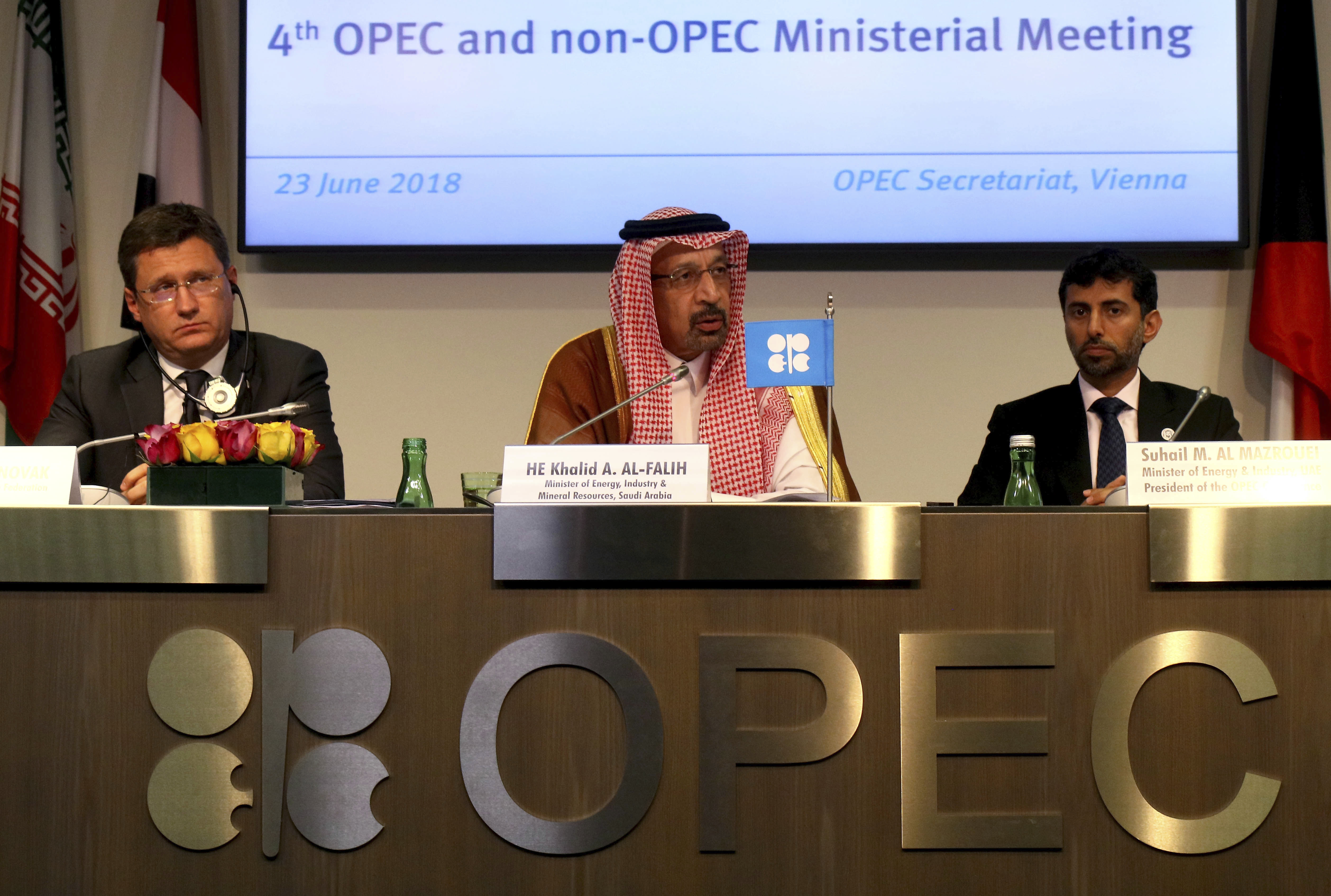 Arabia Saudí y Rusia muestran unidad en reunión de la OPEP