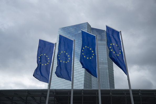 Aumenta inflación en zona euro, BCE no prevé ajuste de tasas