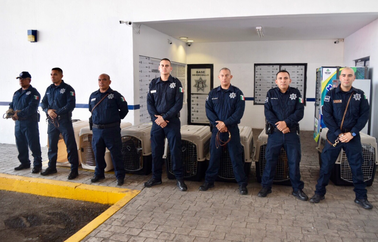 EU dona 5 binomios caninos y vehículos a Policía de Sonora