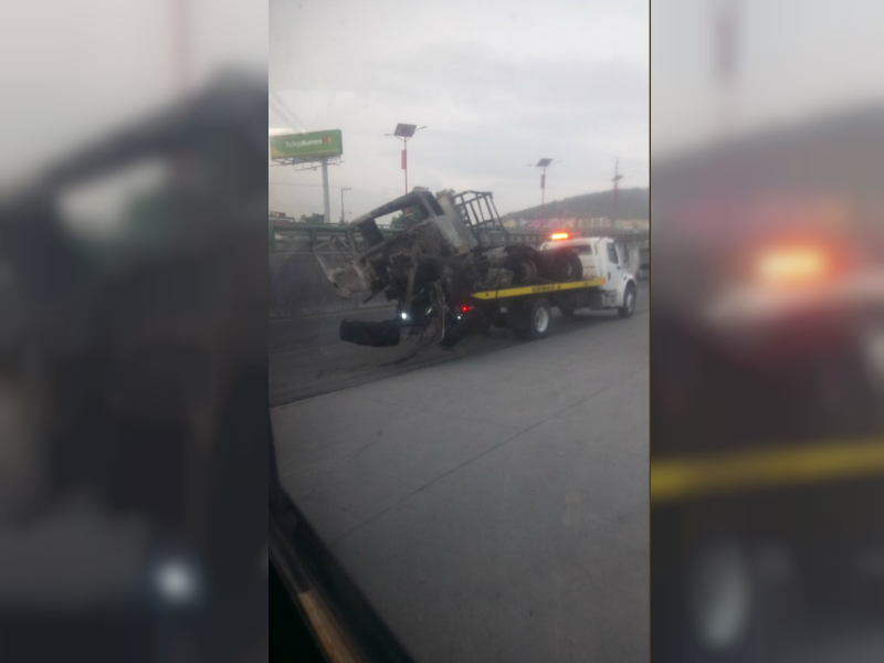 Chofer muere quemaduras accidente en la autopista México Pachuca