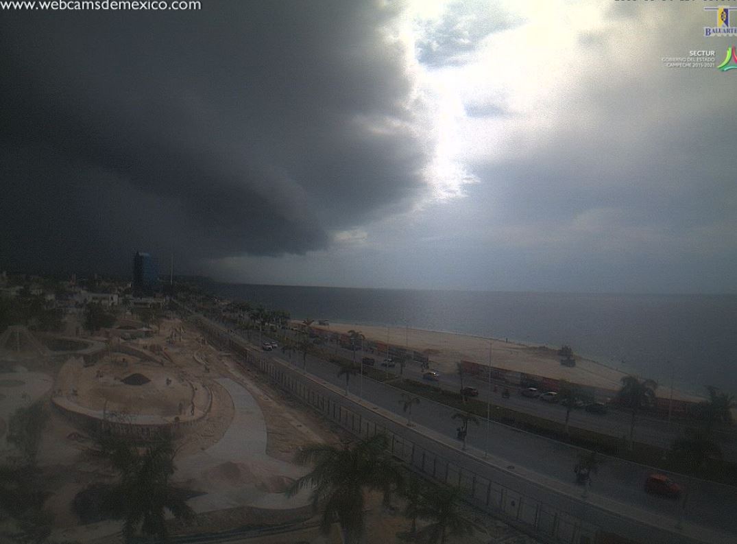 Se registran lluvias de moderadas a fuertes en Campeche