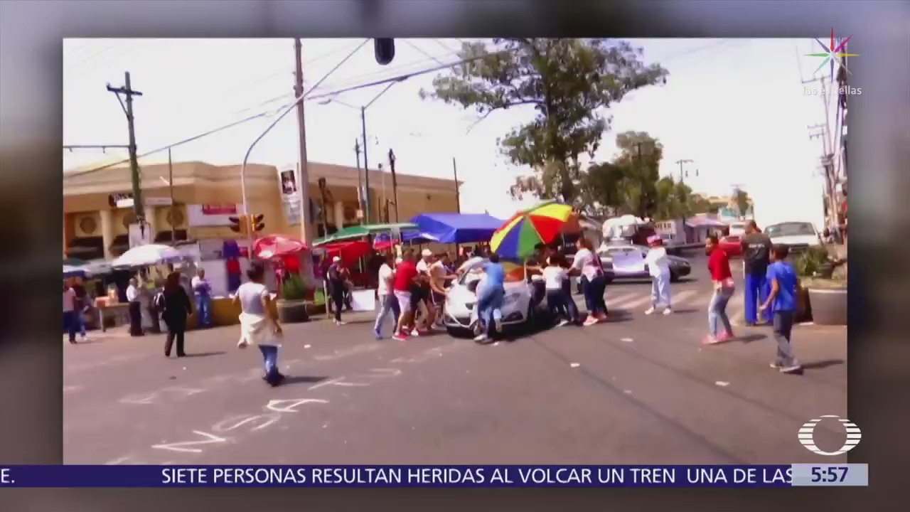 Conductor atropella a manifestantes durante bloqueo en Iztapalapa