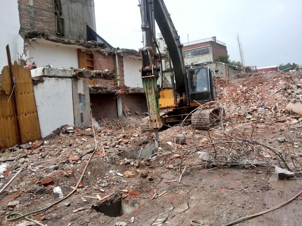 Concluye demolición conjunto habitacional en Benito Juáre