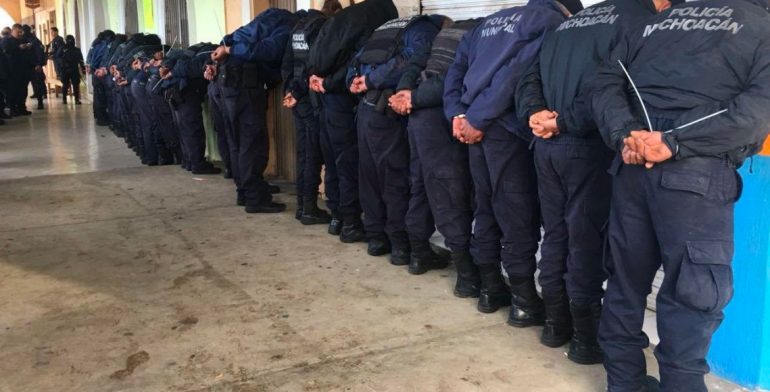 detienen policias ocampo michoacan investigacion seguridad