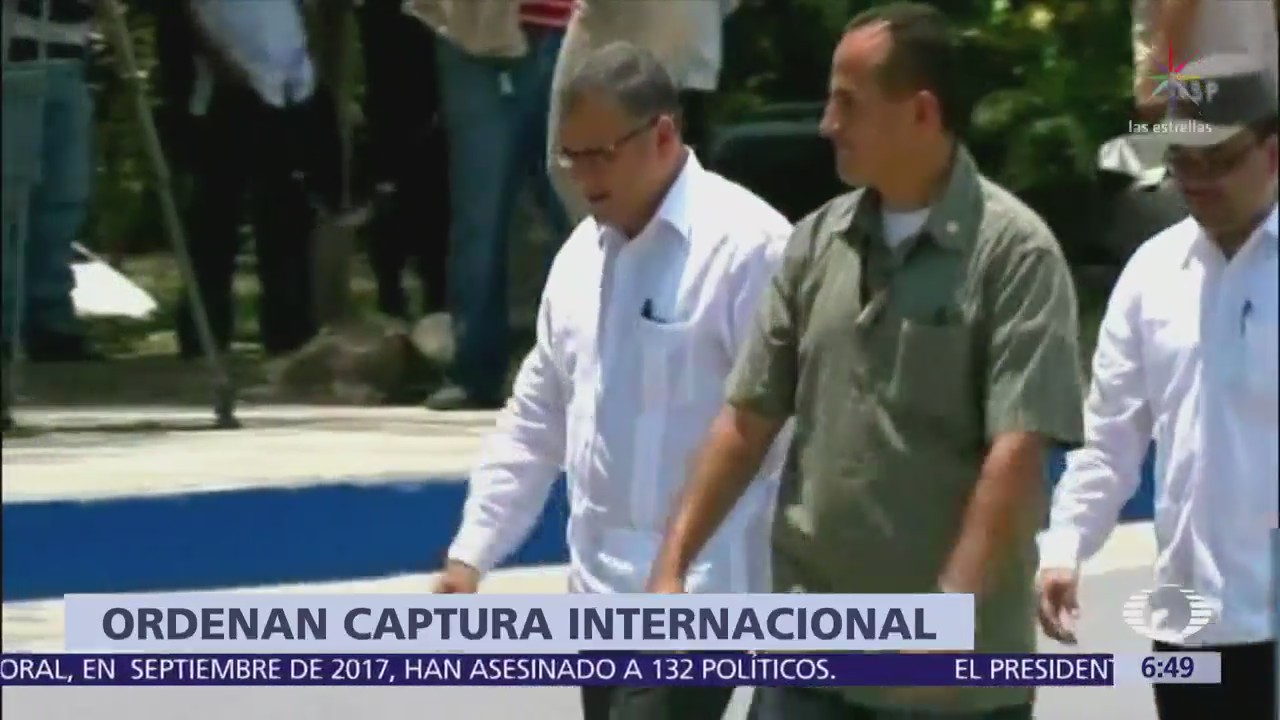 El Salvador ordena captura internacional del expresidente Mauricio Funes
